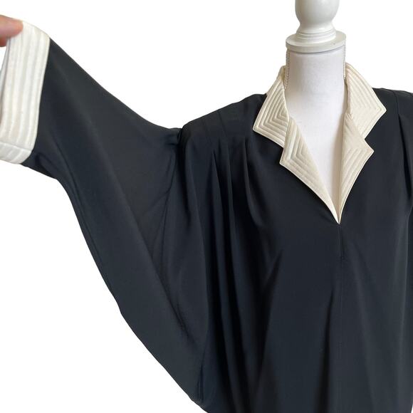 Vintage 80s Saks Fifth Avenue Batwing Dress Crepe 10 Black Ivory Shoulder Pads - Picture 3 of 15